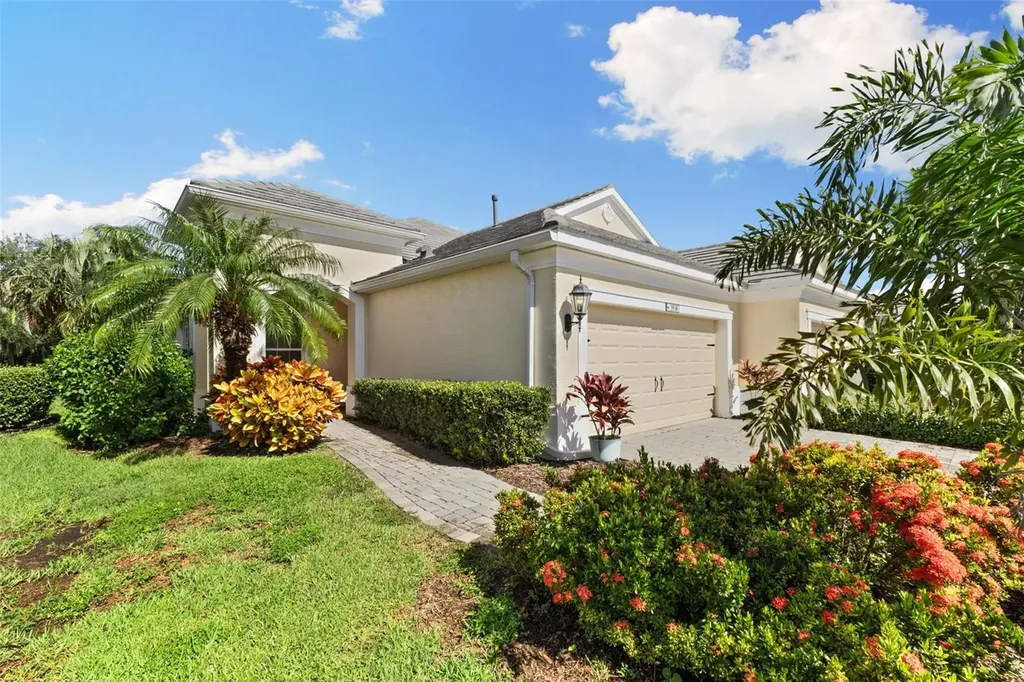 1938 Crystal Lake Trail Bradenton FL 34211