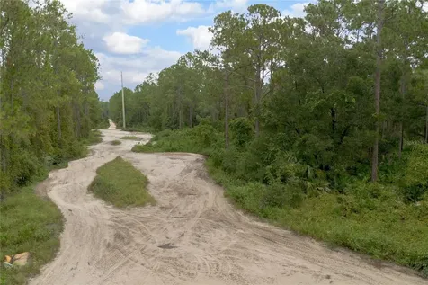 12TH Avenue Deland FL 32724