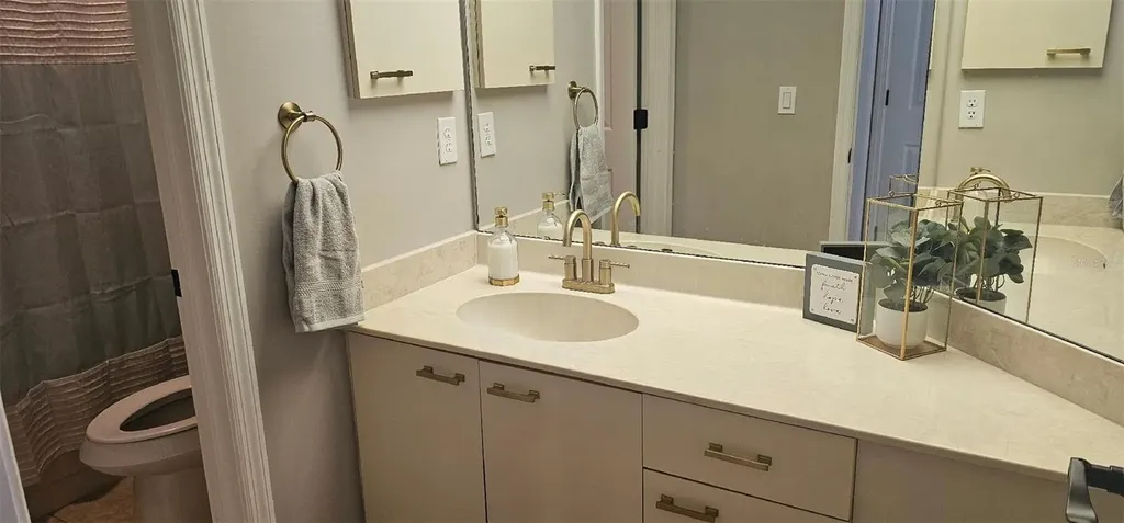 4026 Lyndhurst Court Sarasota FL 34235