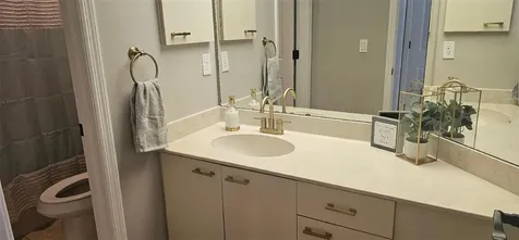 4026 Lyndhurst Court Sarasota FL 34235