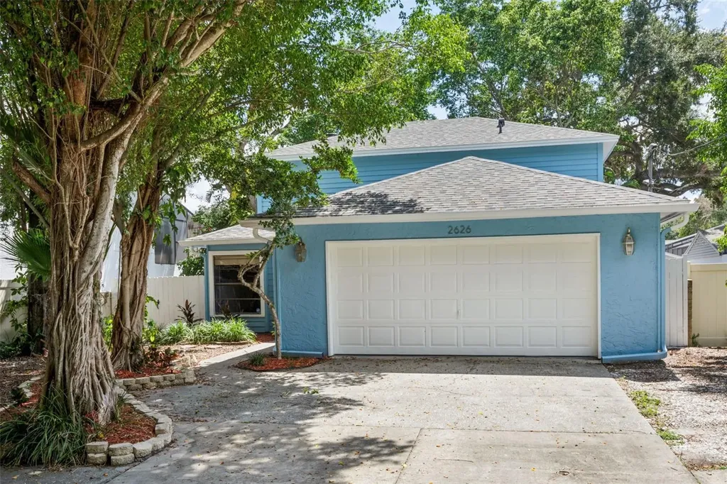 2626 W Tyson Avenue Tampa FL 33611