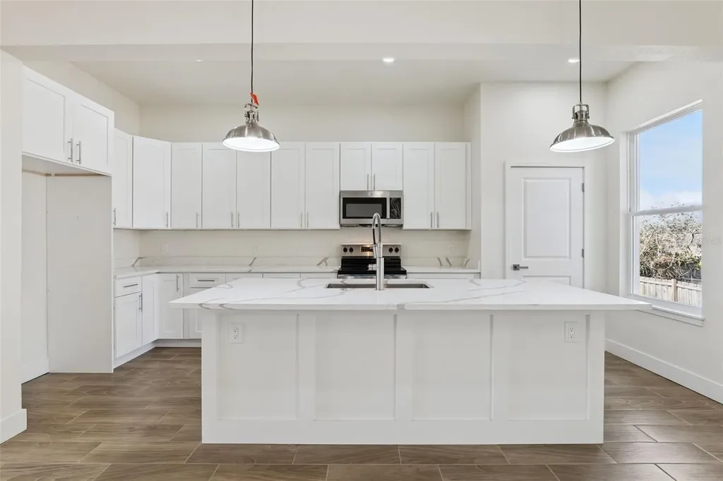1564 Monticello Street Deltona FL 32725