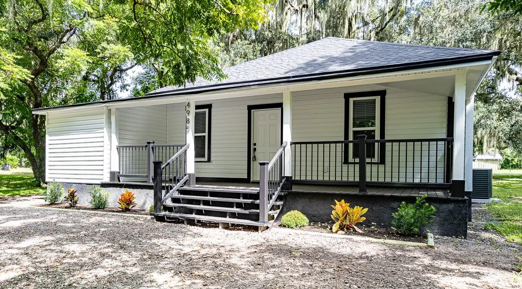 4985 Magnolia Avenue Mulberry FL 33860