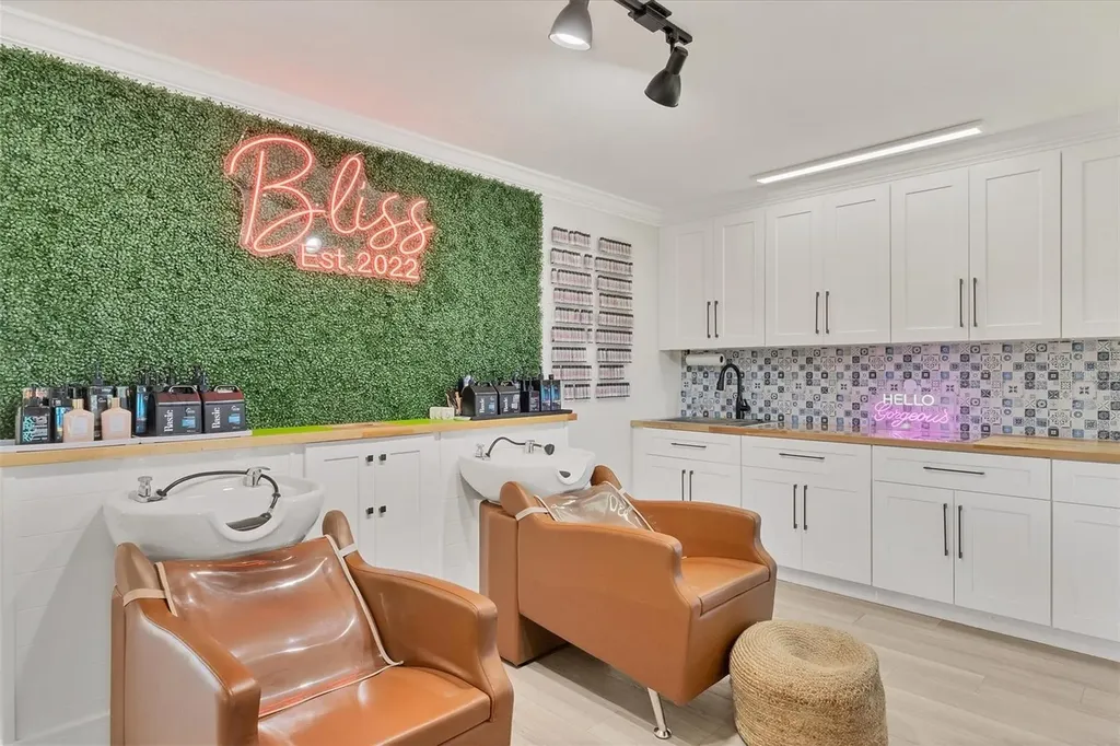 3789 S Access Road Englewood FL 34224