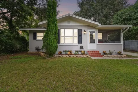215 Young Place Lakeland FL 33803