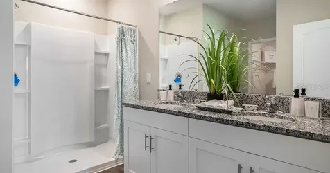 2429 Maidens Bluff Avenue Davenport FL 33837