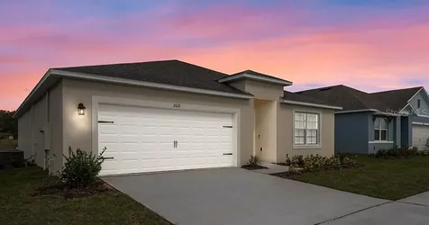 2429 Maidens Bluff Avenue Davenport FL 33837