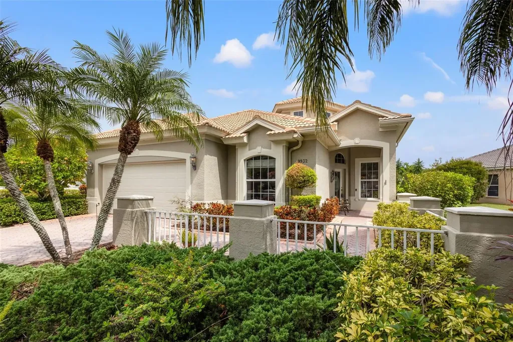 9932 Sago Point Drive Seminole FL 33777