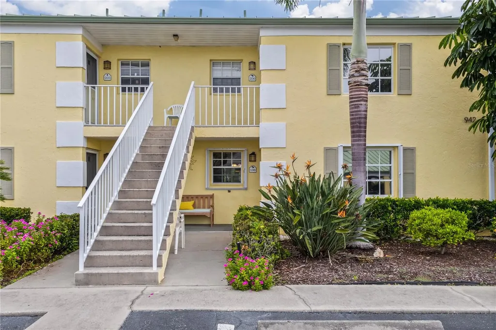 942 Capri Isles Boulevard Venice FL 34292