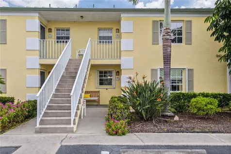 942 Capri Isles Boulevard Venice FL 34292