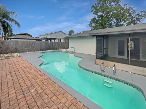 7303 Sunshine Circle Tampa FL 33634