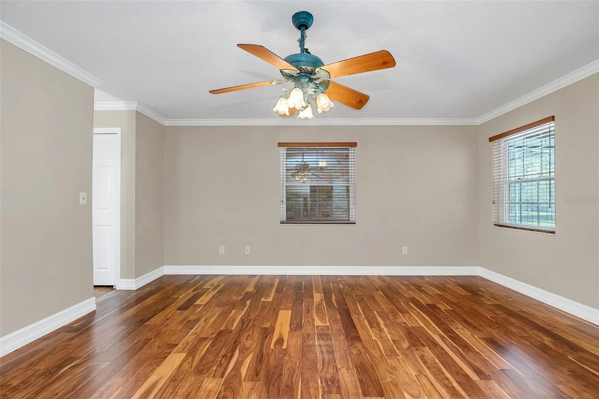 4147 Boggy Creek Road Kissimmee FL 34744