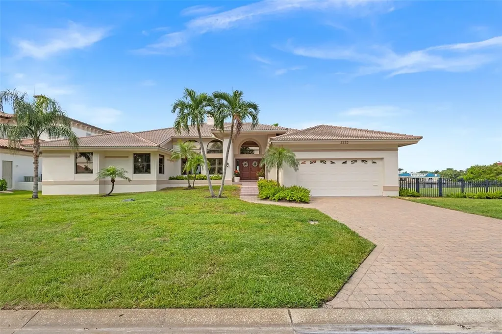 5223 61st Avenue S St Petersburg FL 33715