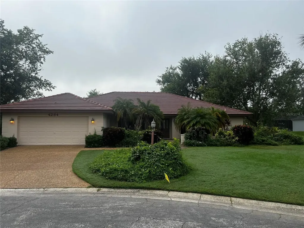 4284 Southwell Way Sarasota FL 34241