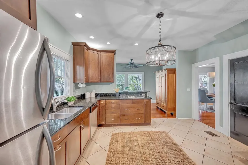455 13 Th Avenue NE St Petersburg FL 33701