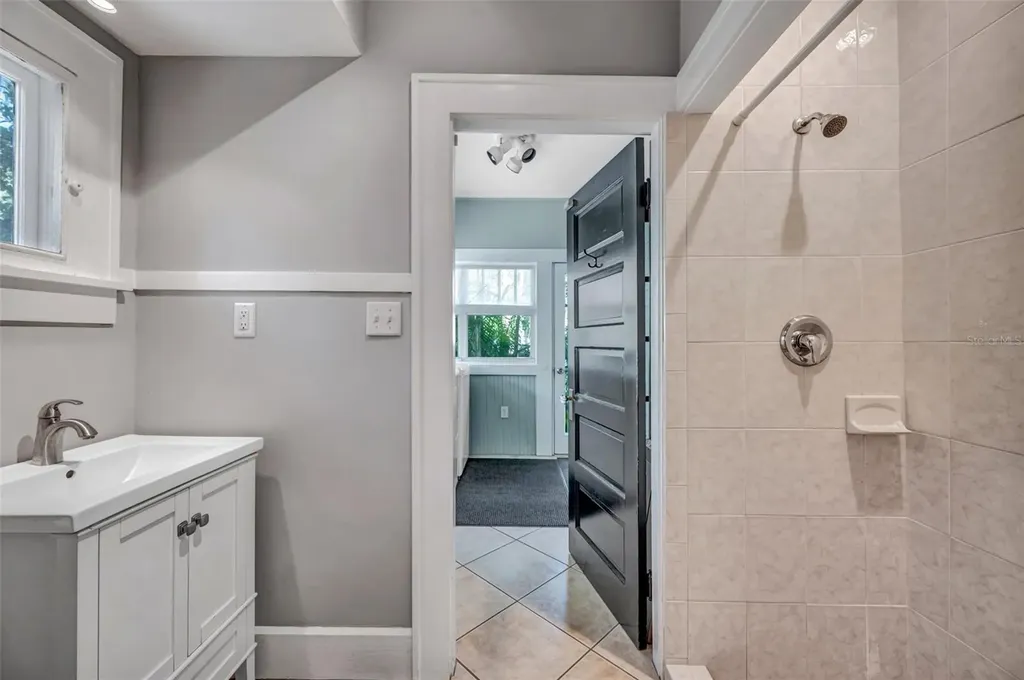 455 13 Th Avenue NE St Petersburg FL 33701