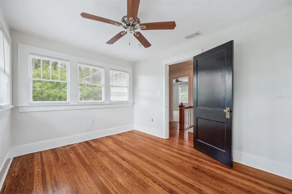 455 13 Th Avenue NE St Petersburg FL 33701
