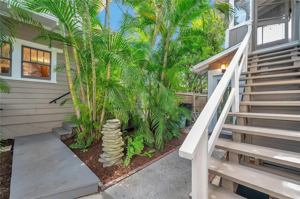 455 13 Th Avenue NE St Petersburg FL 33701