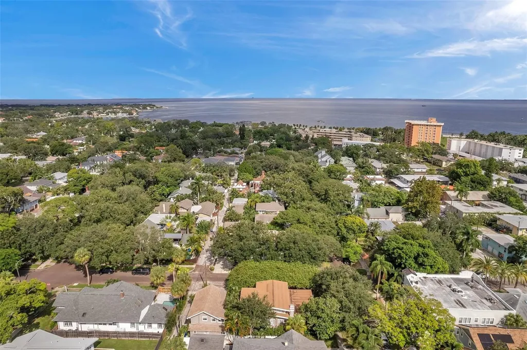 455 13 Th Avenue NE St Petersburg FL 33701