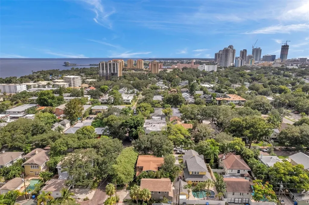 455 13 Th Avenue NE St Petersburg FL 33701