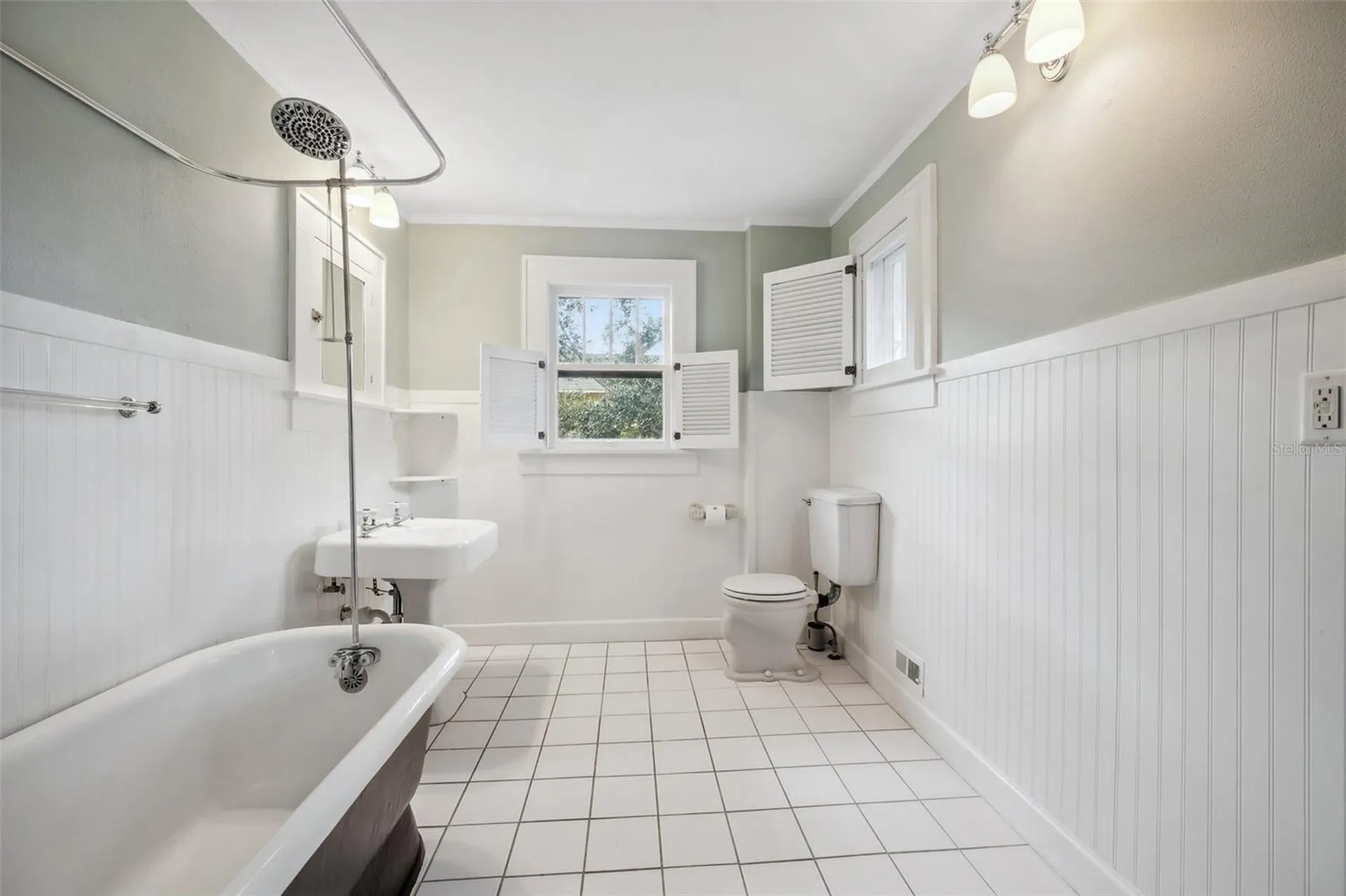 455 13 Th Avenue NE St Petersburg FL 33701