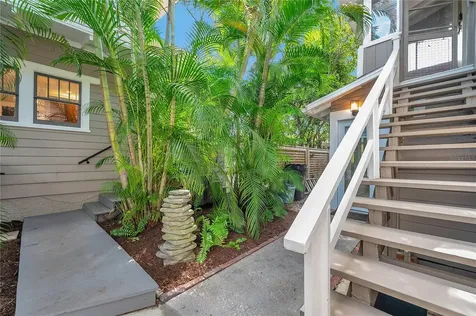 455 13 Th Avenue NE St Petersburg FL 33701