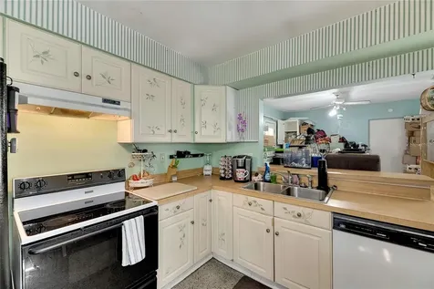 8101 23rd Avenue N St Petersburg FL 33710