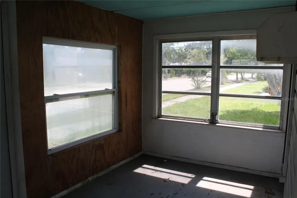 702 W Olympia Avenue Punta Gorda FL 33950