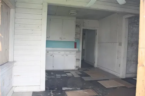 702 W Olympia Avenue Punta Gorda FL 33950