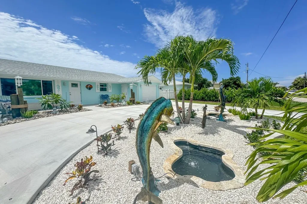 1945 Michigan Avenue Englewood FL 34224