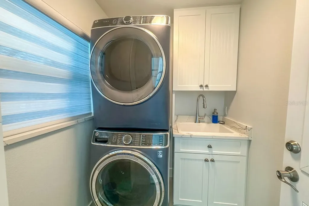 1945 Michigan Avenue Englewood FL 34224