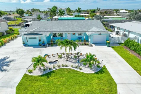 1945 Michigan Avenue Englewood FL 34224
