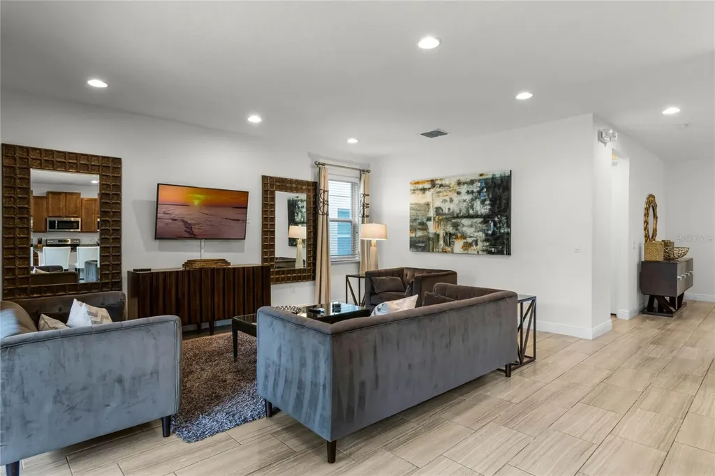 280 Pendant Court Kissimmee FL 34747