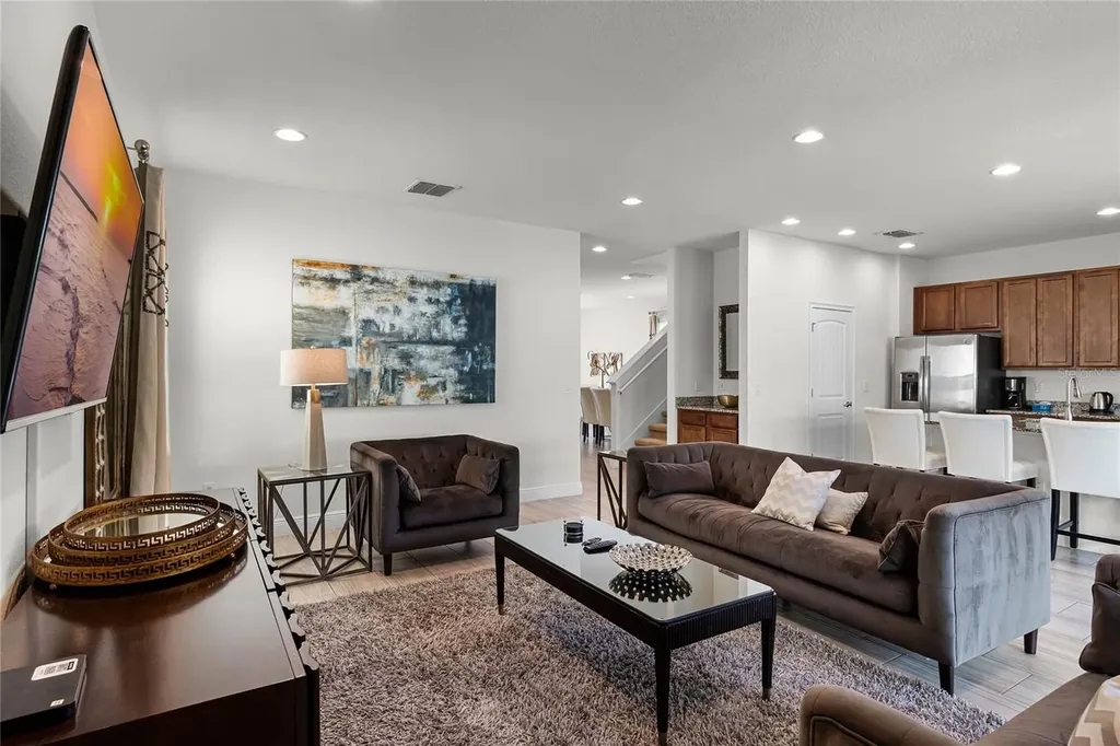 280 Pendant Court Kissimmee FL 34747