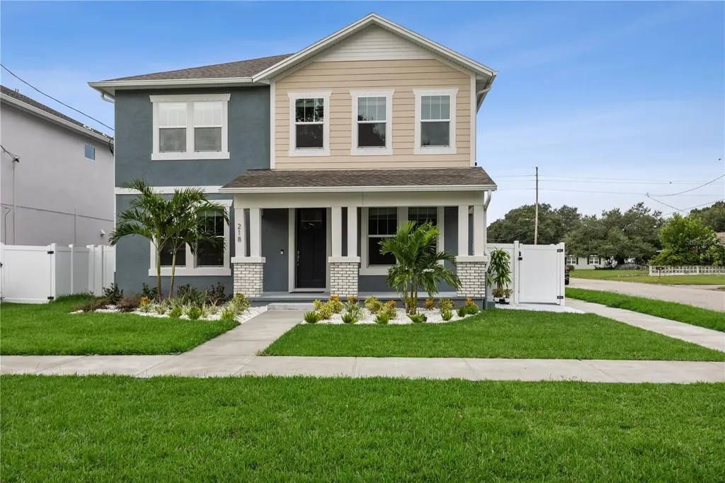 218 N Woodlynne Avenue Tampa FL 33609