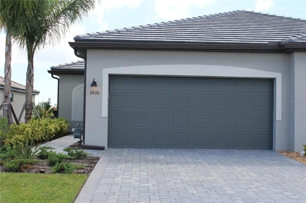 5510 Tidal Breeze Cove Bradenton FL 34211