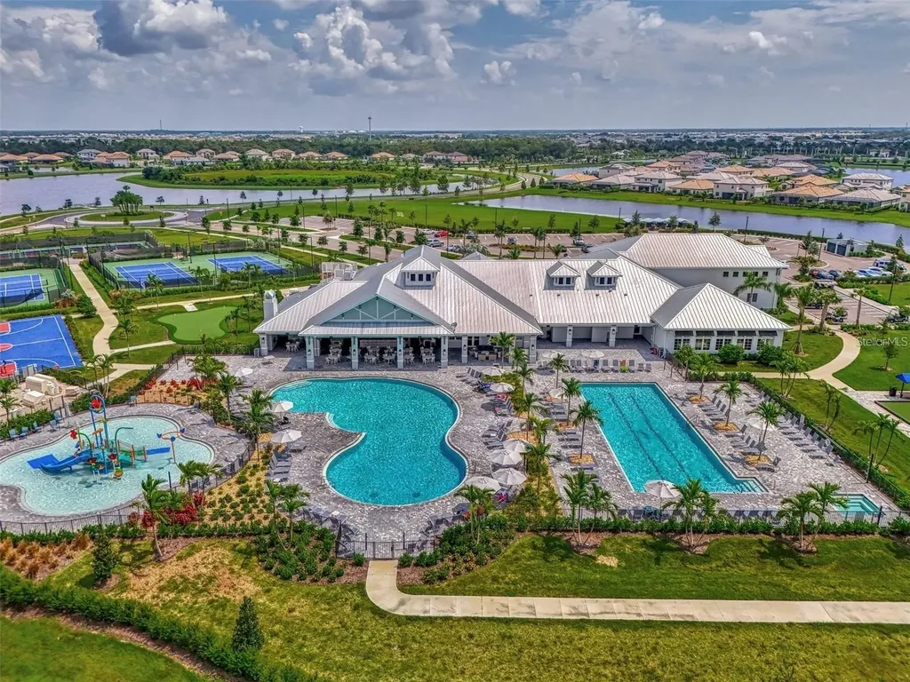 5510 Tidal Breeze Cove Bradenton FL 34211