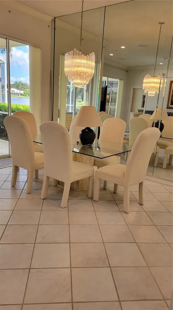 7557 Fairlinks Court Sarasota FL 34243