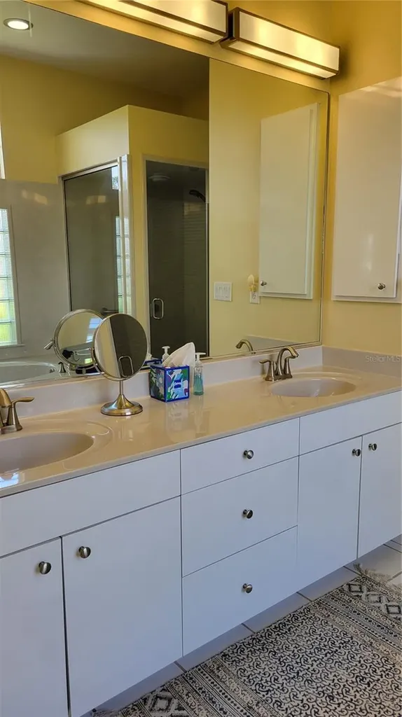 7557 Fairlinks Court Sarasota FL 34243