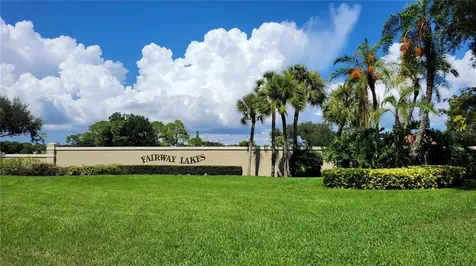 7557 Fairlinks Court Sarasota FL 34243
