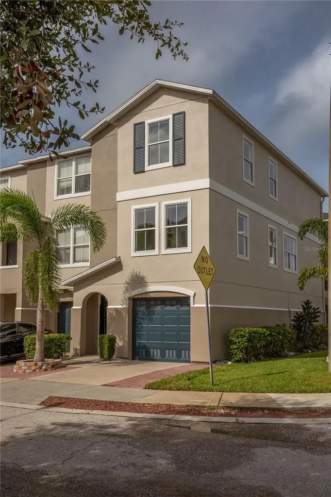 607 Wheaton Trent Place Tampa FL 33619