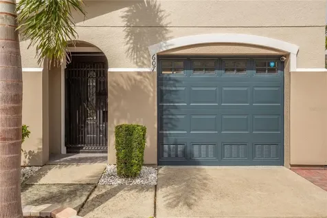 607 Wheaton Trent Place Tampa FL 33619