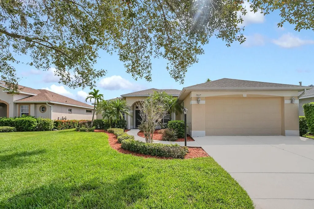 7427 Arrowhead Run Lakewood Ranch FL 34202