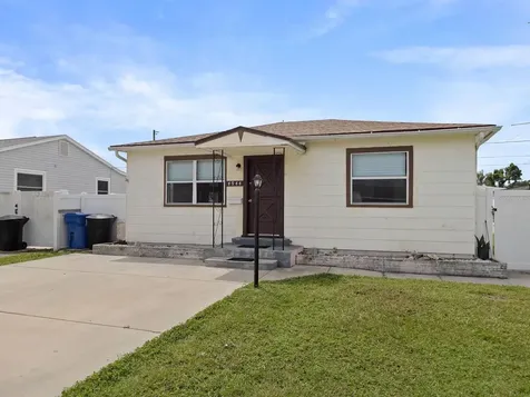 4944 36th Avenue N St Petersburg FL 33710