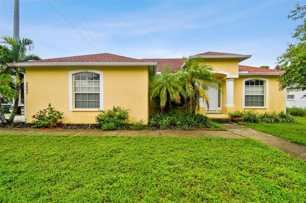 2402 Dryer Avenue Largo FL 33770