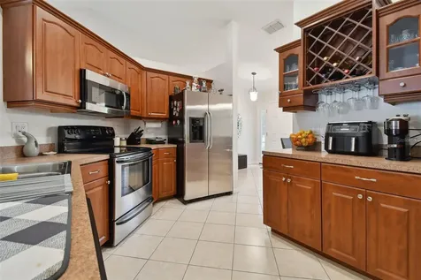 2402 Dryer Avenue Largo FL 33770