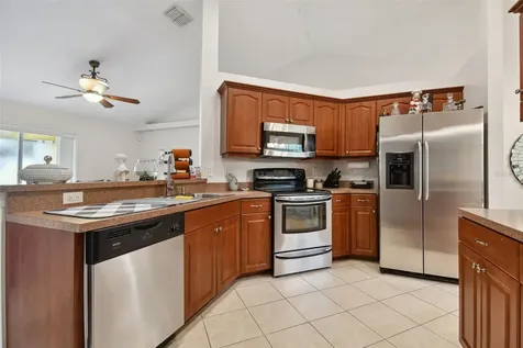 2402 Dryer Avenue Largo FL 33770