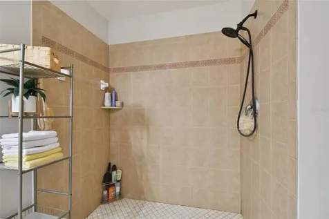 2402 Dryer Avenue Largo FL 33770