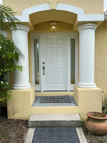 2402 Dryer Avenue Largo FL 33770