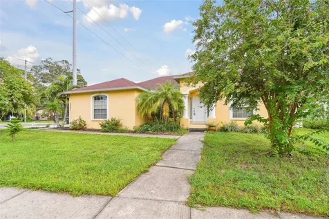 2402 Dryer Avenue Largo FL 33770